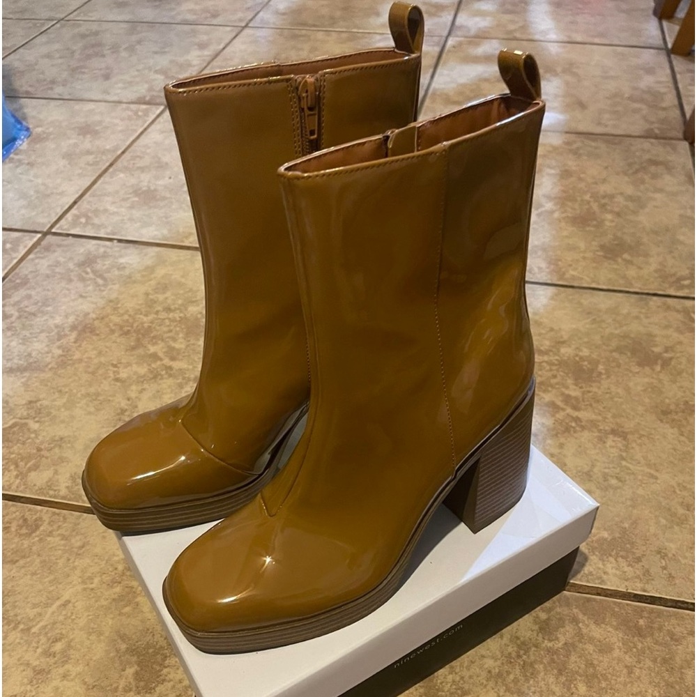 Women boots